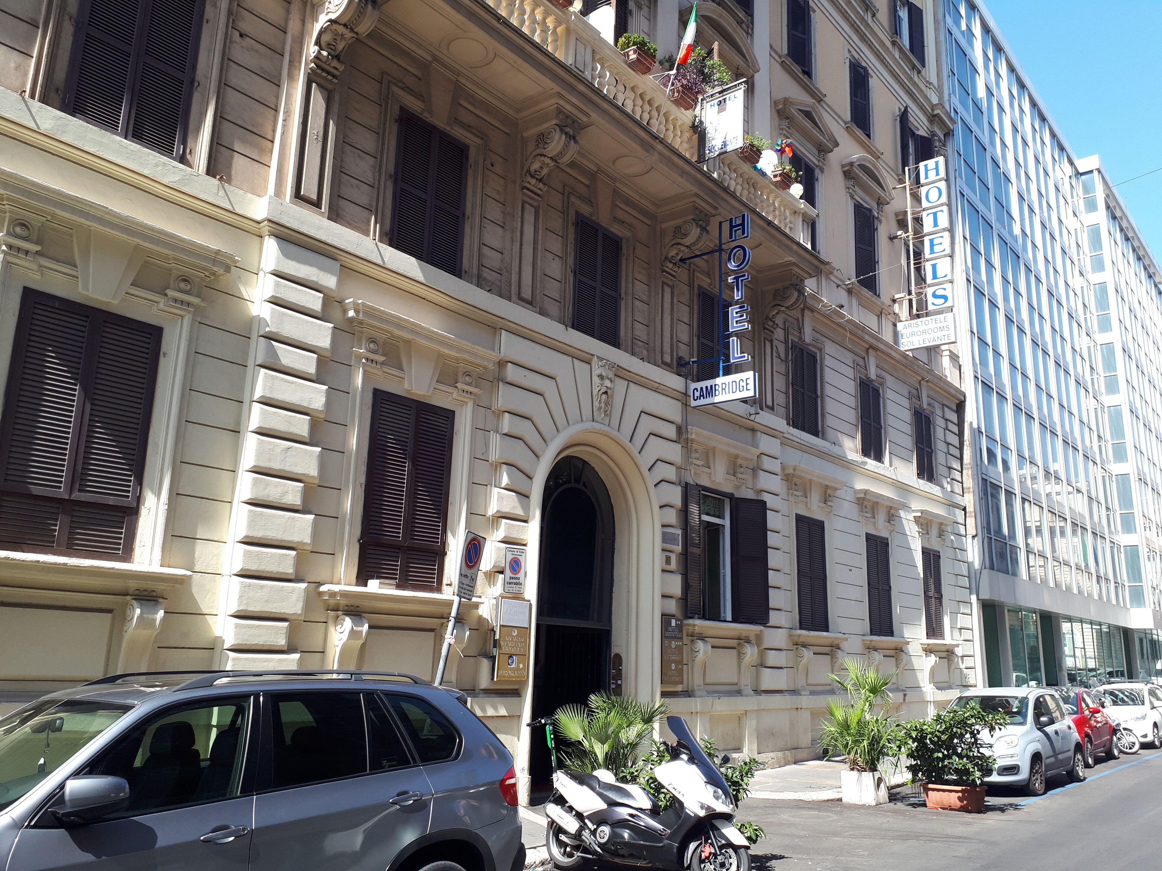 Cambridge Hotel, Rome